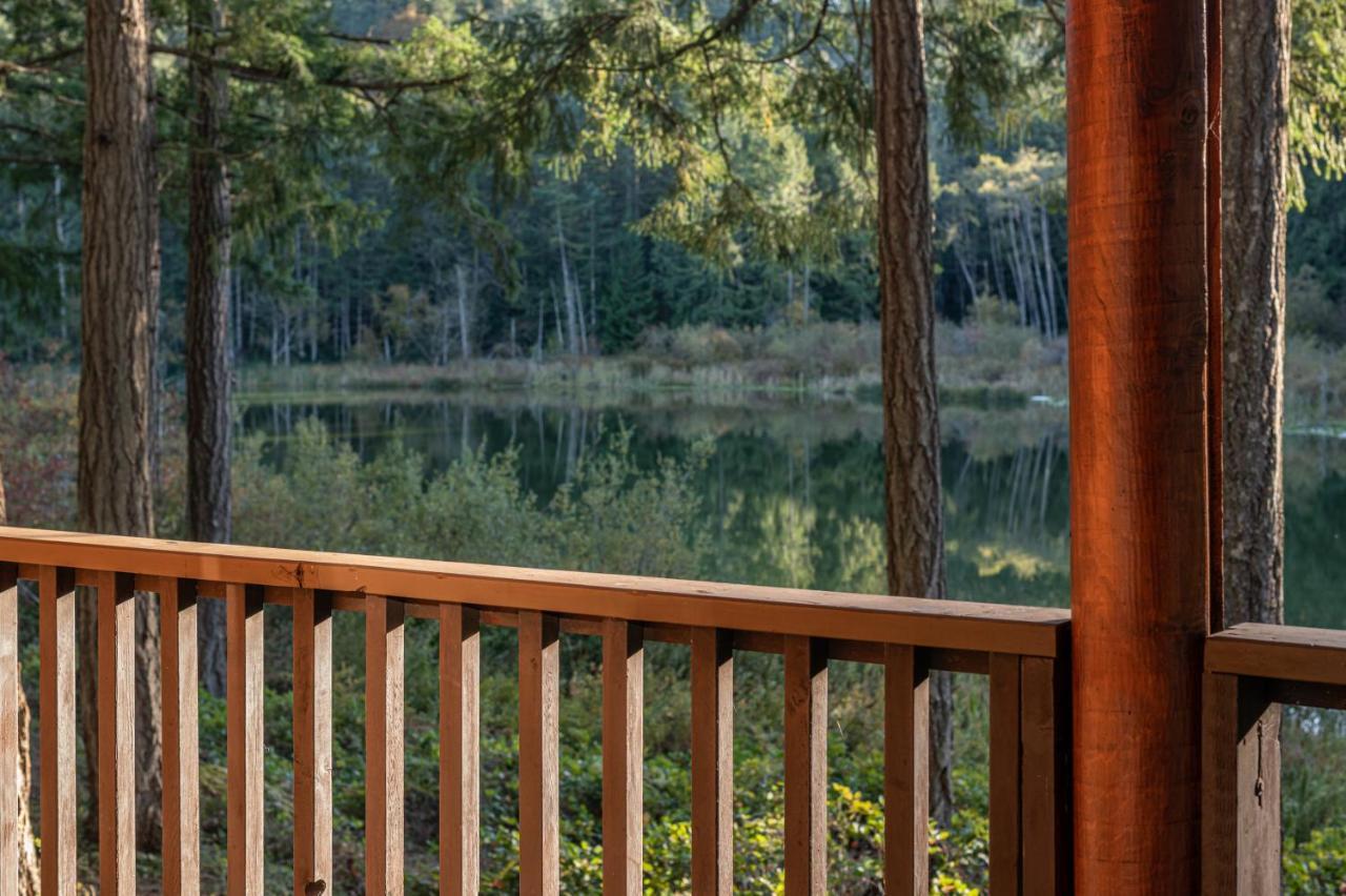Cusheon Lake Resort Ganges Esterno foto